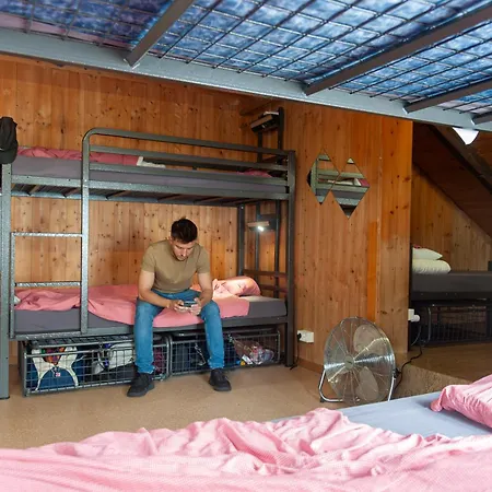 Hostel Balmers *