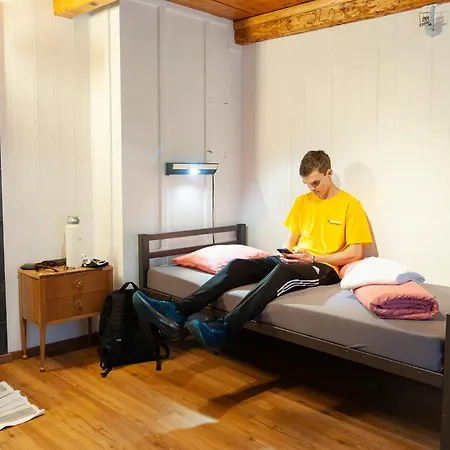 Hostel Balmers